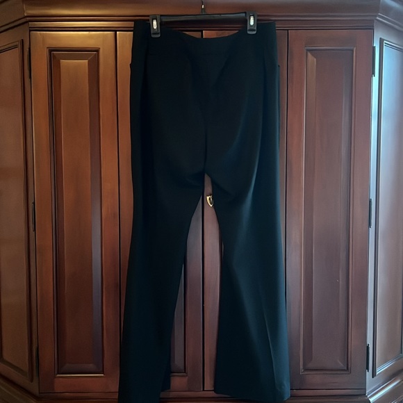 TAHARI black full leg dress pants nice and long! - Picture 5 of 5